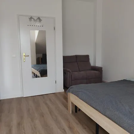 Appartement Bright Maisonette Apt, 2 Baths, 2 Balcony, 200mbit, Dishwasher, Washdryer, Full Kitchen *
