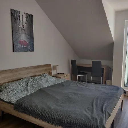 Bright Maisonette Apt, 2 Baths, 2 Balcony, 200mbit, Dishwasher, Washdryer, Full Kitchen Appartement