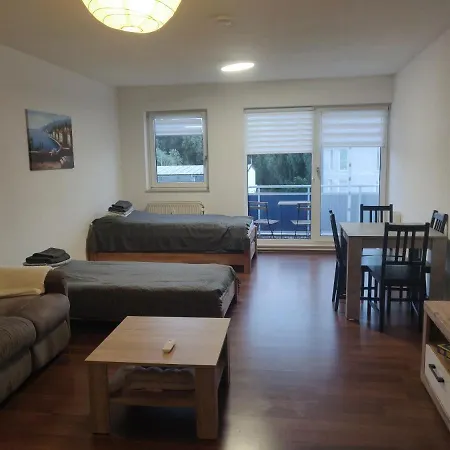 Bright Maisonette Apt, 2 Baths, 2 Balcony, 200mbit, Dishwasher, Washdryer, Full Kitchen * Bernau bei Berlin